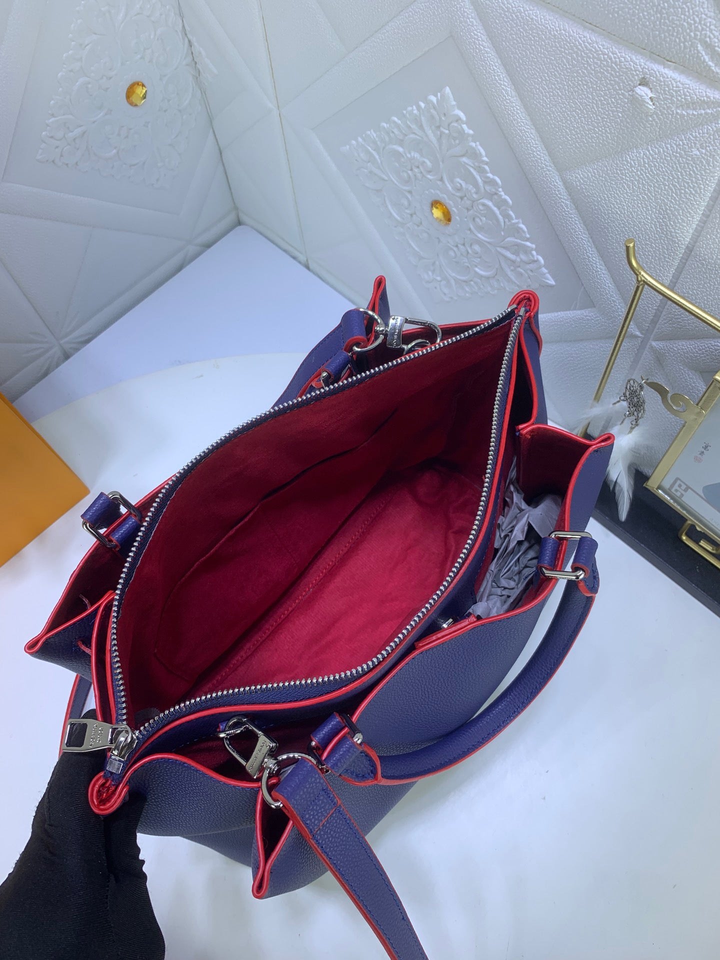 BOLSO MEDIUM LV