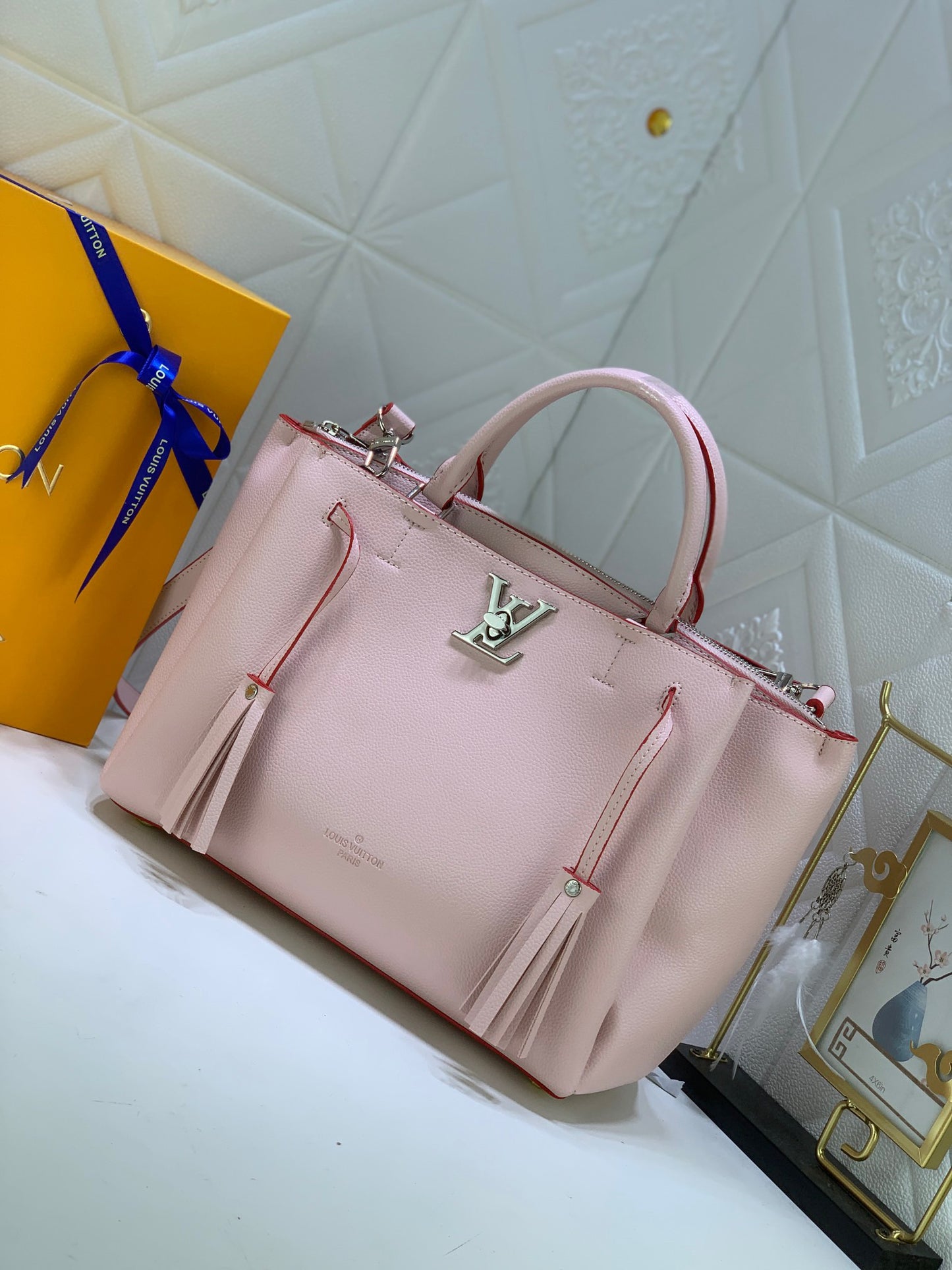 BOLSO MEDIUM LV