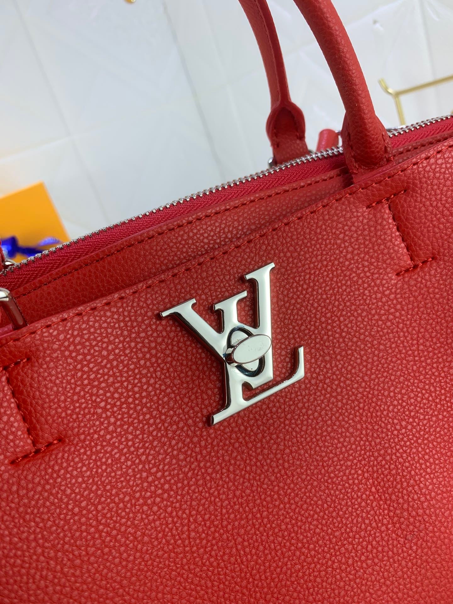 BOLSO MEDIUM LV