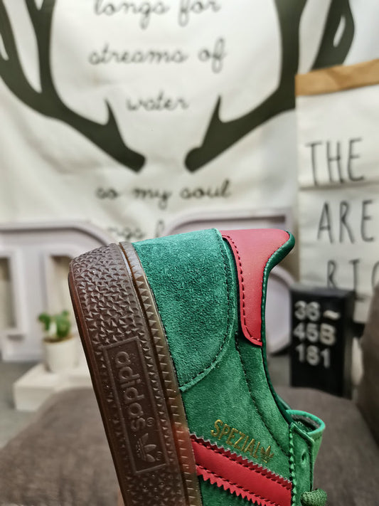 ZAPATILLAS ADI VERDES
