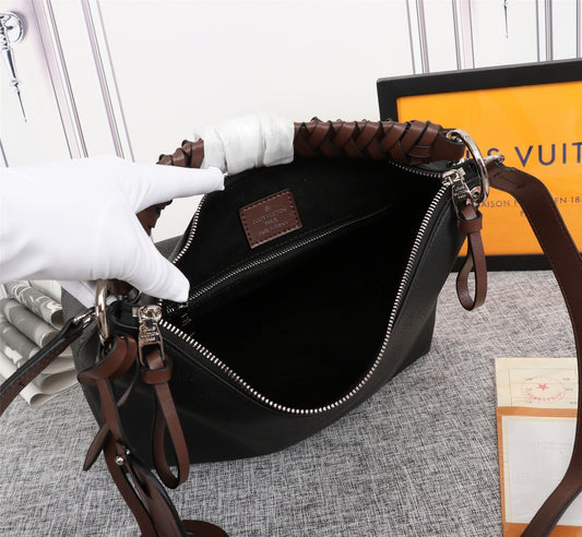 BOLSO NEGRO LV