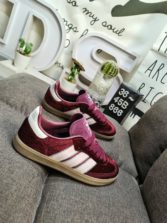 ZAPATILLAS ADI BURDEOS