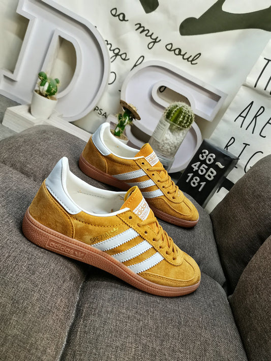 ZAPATILLAS ADI AMARILLAS