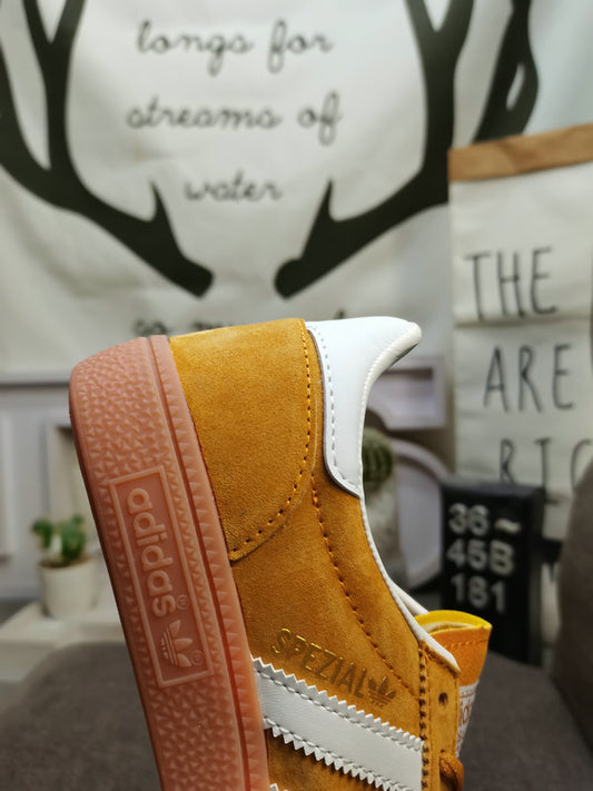 ZAPATILLAS ADI AMARILLAS